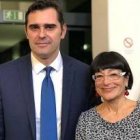 Alessandro Gisotti, director interino de la Oficina de Prensa, y la recién elegida asistenta principal, la francesa Romilda Ferrauto