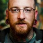 Matt Simmons vivió una curiosa conversión al catolicismo gracias a la fe de la que ahora es su mujer