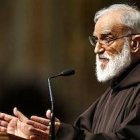 El padre Cantalamessa subrayó la necesidad de la soledad y del silencio (al menos interiores pero también exteriores) para la espiritualidad, sobre todo en el caso de los consagrados.