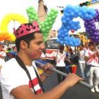 La ideología de género, como el Emperador del cuento del Traje Nuevo del Emperador, está desnuda de razones, aunque saque gente a las calles