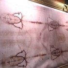 El centro ofrece reproducciones de algunos de los elementos de la Pasión así como todas las novedades relacionadas con la Sábana Santa