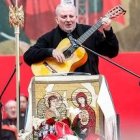 Kiko Argüello, iniciador del Camino Neocatecumenal, durante uno de los encuentros vocacionales