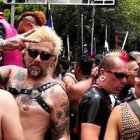 Chadwick Moore lamenta los espectáculos callejeros que ofrece el lobby LGBT como acaparador del Orgullo Gay.
