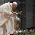 Misa Crismal en el Vaticano con el Papa - se bendicen los santos óleos que se usan durante todo el año y se exhorta a los sacerdotes a servir generosamente
