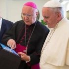 El Papa ha querido resaltar algunos de los problemas que tiene internet y las redes sociales