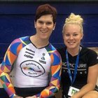 Rachel McKinnon, hombre que ahora compite como mujer, ganando competiciiones internacional de ciclismo