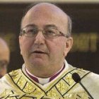 Francisco Conesa, obispo de Menorca, diócesis turística -como media España- anima a abrir las puertas de las parroquias muchas horas, a todos