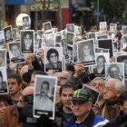 Un acto pidiendo justicia para las víctimas del atentado de la AMIA de 1994, que 25 años después sigue sin esclarecerse