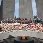 Una ceremonia con líderes eclesiales en el Memorial del genocidio armenio en Erevan