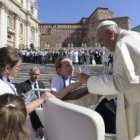 El Papa señaló el estilo de vida de la iglesia original de Jerusalén, con su fraternidad cercana y oración perseverante