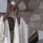 El padre Apollinaire Cibaka ha logrado con su tesón y esfuerzo, y gracias a la ayuda de benefactores de España llevar adelante una obra inmensa / Foto de Ayuda a la Iglesia Necesitada