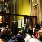 Contemplar las bellezas sagradas ofrece a las «monjas verdes» una ocasión perfecta para hablar a los turistas sobre el amor de Dios.