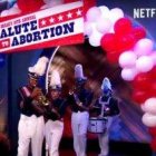 Netflix incluso ha aireado algunos programas haciendo broma con el aborto y proclamando que es algo que merece celebrarse