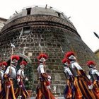 El Torreón de Nicolás V es la sede el Instituto para las Obras de Religión, habitualmente conocido como «Banco Vaticano».