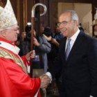 El arzobispo Barrio con el alcalde socialista Sánchez Bugallo, que retoma su participación en la Ofrenda al Apóstol Santiago y habla de los Jubileos que vienen