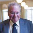 John Hedley Brooke es un experto en Historia de la Ciencia que conoce muy bien el siglo XIX... sólo a finales de ese siglo hubo una época de batalla entre científicos y religiosos