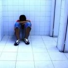 Prevenir el suicidio es posible, e implica luchar contra la soledad, la depresión y la sensación de una vida vacía, sin sentido