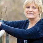 Kathy Dey, dañada por el aborto, fue ayudada por un retiro de Viña de Raquel... y ahora participa en ellos para ayudar a más personas