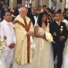 Llevaban muchos años casados por lo civil, pero ahora, ante sus hijos, nietos y sobrinos, estos 5 hermanos y sus cónyuges se unen ante Dios