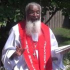 El misionero fransaliano James Manjackal predica un retiro de evangelización y sanación en Guadarrama, Madrid, a principios de diciembre