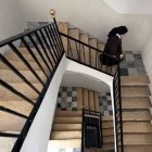 Escalera de las carmelitas de Cádiz... símbolo de un profundizar a medida que se avanza