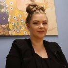 Brittney es ahora católica entregada, acude cada día a la Iglesia y encuentra consuelo y en la oración / Catholic Sentinel