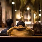 Todo acto o pensamiento que nos dirija a Dios ya es oración, explica el padre Etêve. Pero Él también cuenta, porque rezar es encontrarnos con quien viene a nuestro encuentro.