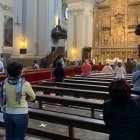 Cientos de personas participaron en las distintas misas celebradas en la basílica del Pilar este lunes / Iglesia en Aragón