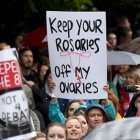 Manifestación pro-aborto, y de paso anticristiana - con 6.666 abortos, Irlanda paga ahora un diezmo de sangre de uno de cada 10 bebés