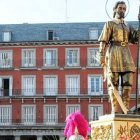San Isidro es el patrón de Madrid, pero también de otras muchas localidades y le guardan gran devoción los agricultores.