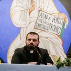 El padre Pachús presentó el libro acompañado del obispo de Getafe, don Ginés García Beltrán