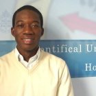 Kan Dominique estudia ahora en Roma para formarse como sacerdote gracias a una beca de CARF