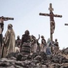 La Crucifixión, en la película Son of God - los arqueólogos sólo han encontrado restos claros de un crucificado, aunque esta tortura se aplicó a decenas de miles