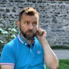 Mickaël compara su pasado y su presente y su mensaje es de esperanza: su encuentro con Dios le ha hecho feliz, con otros será lo mismo.