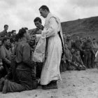 Un capellán estadounidense celebra misa en el frente francés durante la II Guerra Mundial