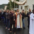 Los apenas 250 católicos de esta isla proceden de numerosas nacionalidades