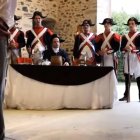 Campesinos de la Vendée comparecen ante las autoridades revolucionarias en una escena de «The hidden rebellion» [La rebelión ocultada], docudrama de 2016 sobre la resistencia del pueblo católico y monárquico al Terror de la Convención.