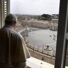 El Papa ha hablado durante el rezo del Ángelus este domingo de la cruz de Jesús, que es llevadera si vamos con Él