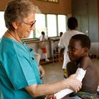 Julia Aguiar lleva más de 40 años como misionera en África