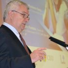 Javier Hernández-Pacheco Sanz (1953-2020), catedrático de Filosofía en la Universidad de Sevilla, de raigambre tomista, falleció el 17 de noviembre a consecuencia del coronavirus, tras un mes de hospitalización. Foto: CEU.