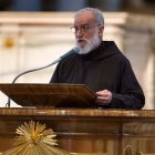 El padre Raniero Cantalamessa, predicador de la Casa Pontificia desde 1980, ha sido nombrado cardenal por el Papa Francisco este 25 de octubre.