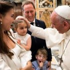 Una de las finalidades principales del Año de la Familia anunciado por el Papa es situar a la familia como centro de la vida parroquial y diocesana. Foto: Vatican News.