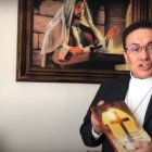 El padre Jorge Bustamante, al frente de la oficina de Doctrina de los obispos colombianos, explica este libro sobre exorcismos y oración de liberación