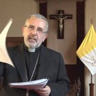 El arzobispo de Arequipa, Javier del Río, ha explicado por qué no se deben cerrar los templos