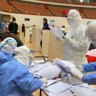 ¿Hay intereses que aprovechan la pandemia de coronavirus para saltarse los controles que pide la bioética y la buena ética médica?