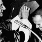En 1967, Pablo VI elevó al cardenalato al futuro Juan Pablo II. Ambos Papas mantuvieron la distinción entre los métodos anticonceptivos artificiales y los métodos naturales de regulación de la natalidad basados en el conocimiento de los periodos fértiles.