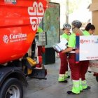 Cáritas ayuda a muchos a través de empresas de inserción - en la foto, Solemccor, una empresa de inserción de recogida de papel y cartón en Córdoba