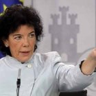 La ministra de Educación española, Isabel Celaá, da nombre a una ley que violentaría, al menos, 6 importante derechos