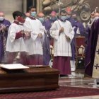 Durante el funeral del cardenal camarlengo, el cardenal Battista Re destacó su carácter pacífico y bondadoso y repasó su servicio en las más altas esferas de la Iglesia.