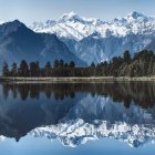 La belleza de la Creación nos prepara para la belleza que nos tiene reservada nuestro Creador. Foto:  Lago Matheson, en Nueva Zelanda. Yoal Desurmont / Unsplash.